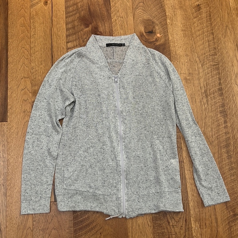 Kai-aakmann Men’s Light Zip Up Size S